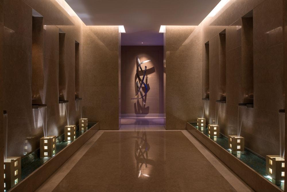 Four Seasons Hotel Riyadh Riade Exterior foto The Spa at The Ritz-Carlton, Dubai
