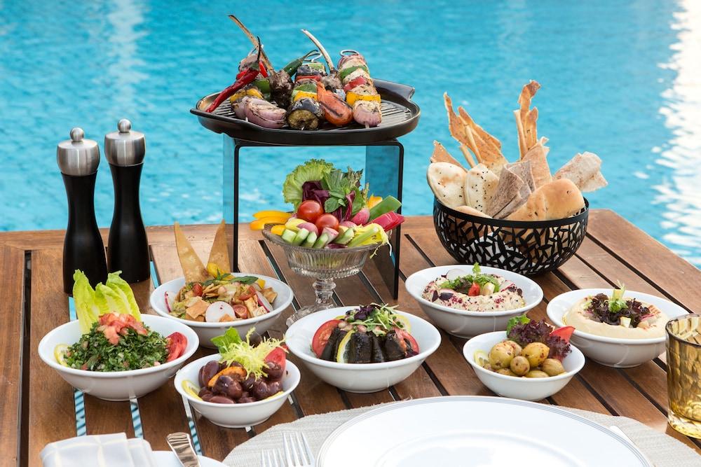 Four Seasons Hotel Riyadh Riade Exterior foto Meze