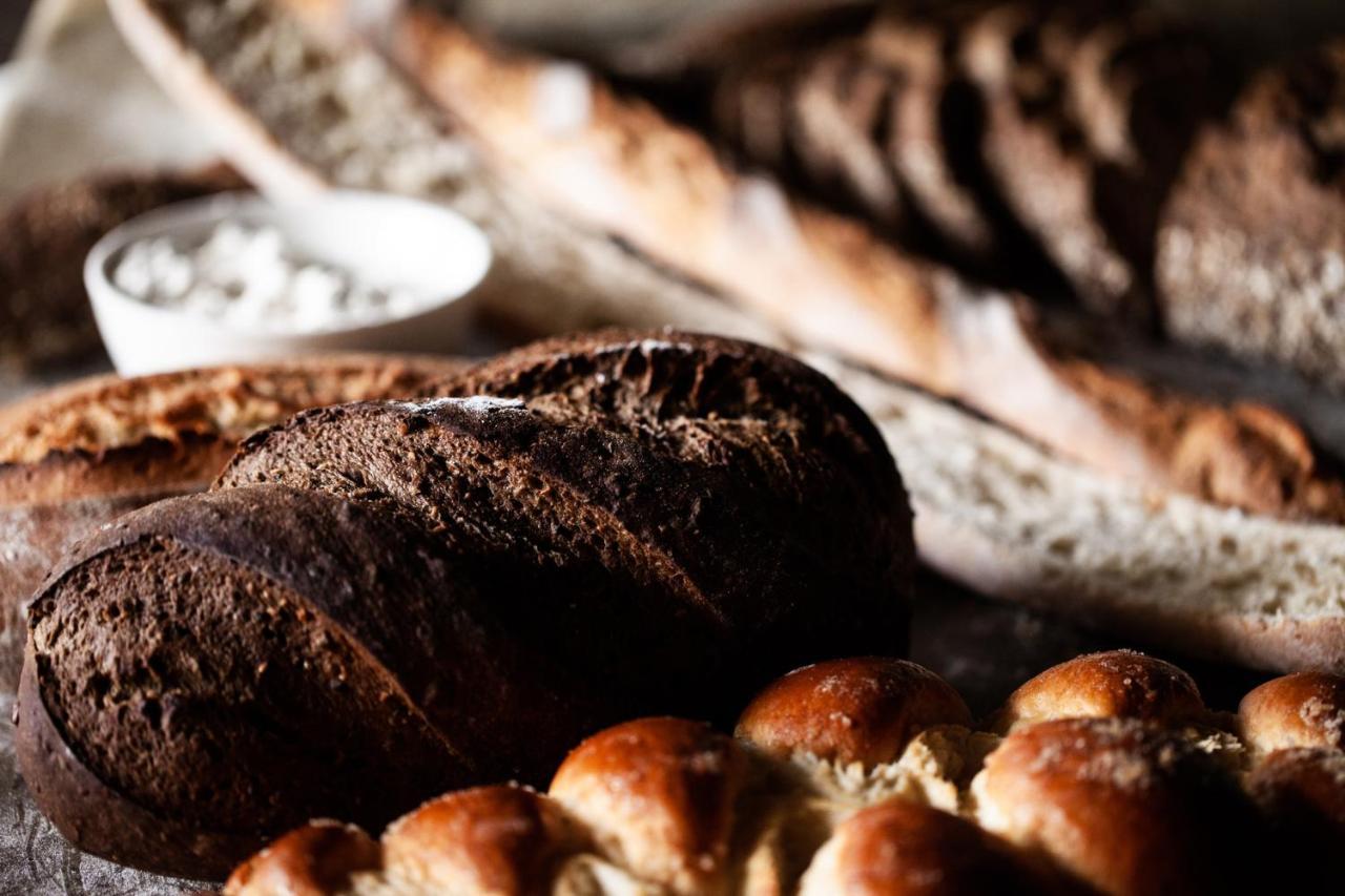 Four Seasons Hotel Riyadh Riade Exterior foto Bread